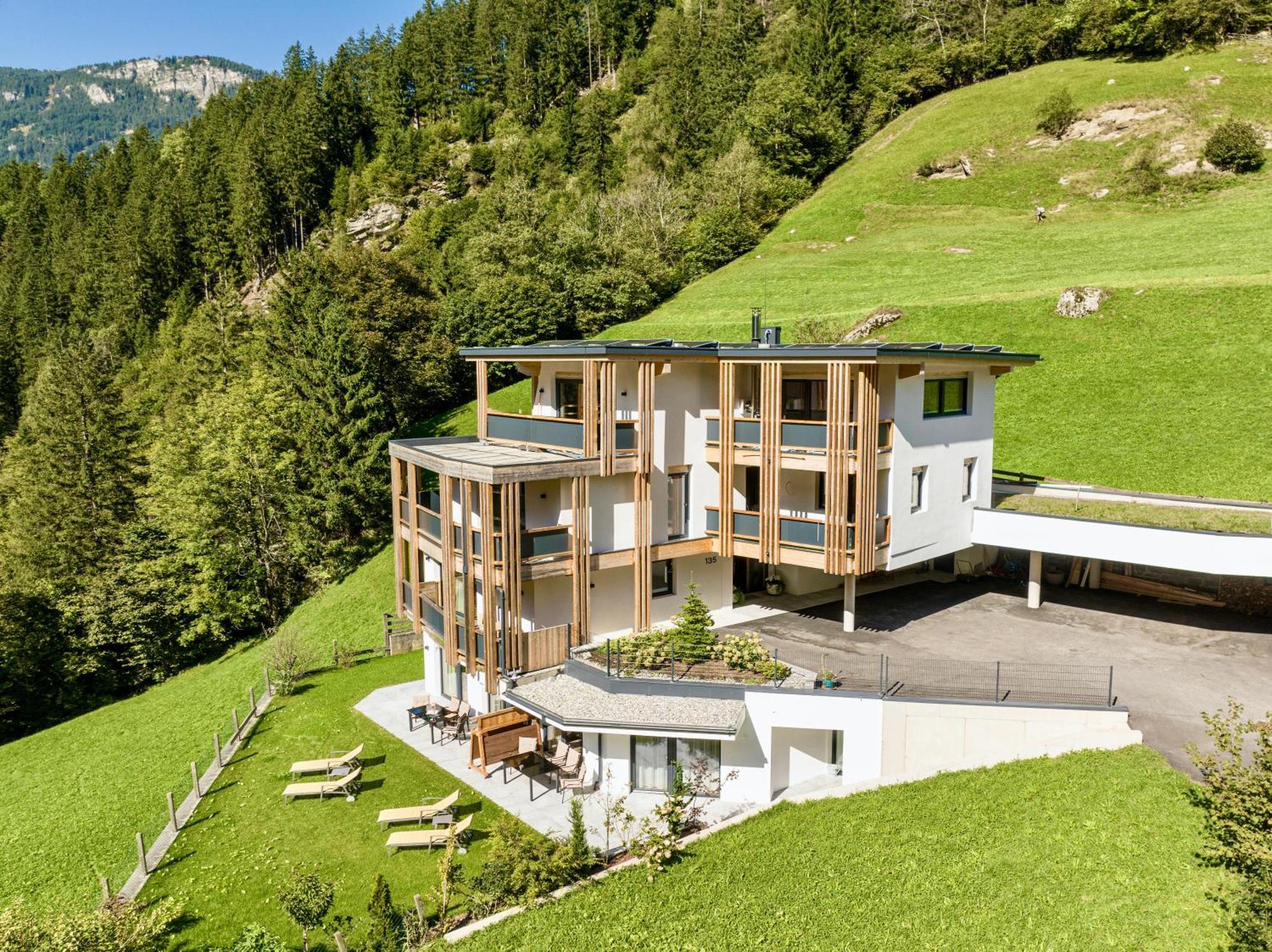 Natur Zeit - Alpine Garden Apartments Майрхофен Экстерьер фото