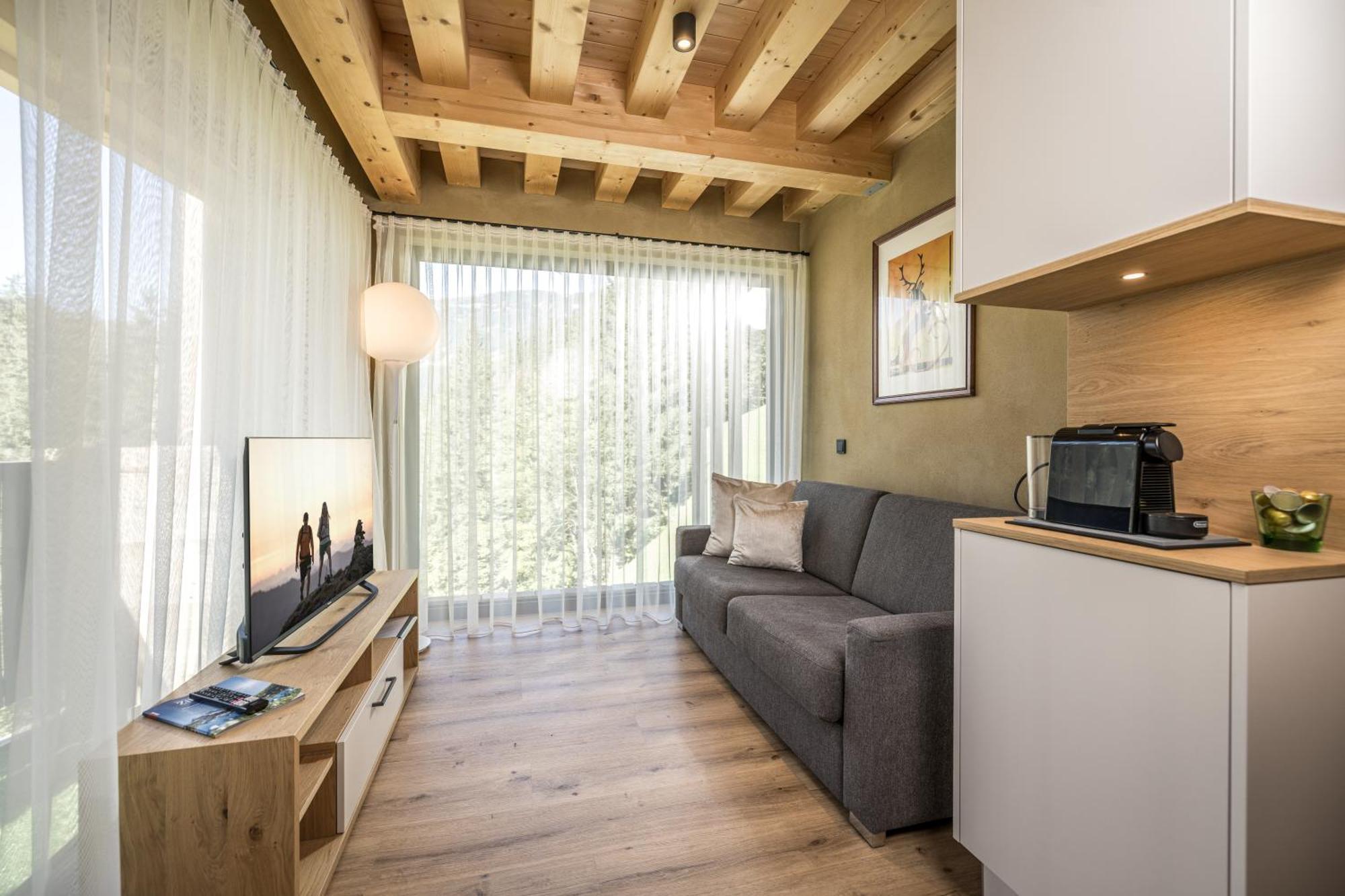 Natur Zeit - Alpine Garden Apartments Майрхофен Экстерьер фото