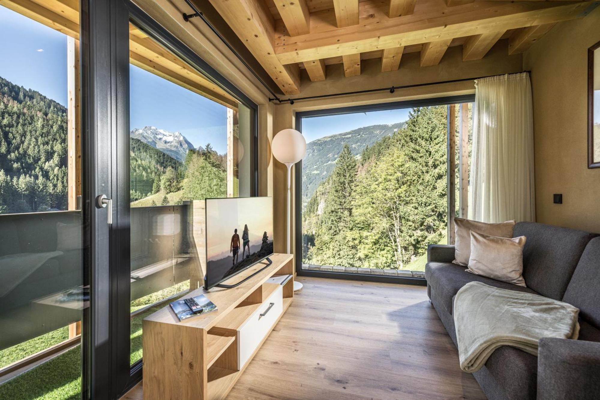 Natur Zeit - Alpine Garden Apartments Майрхофен Экстерьер фото